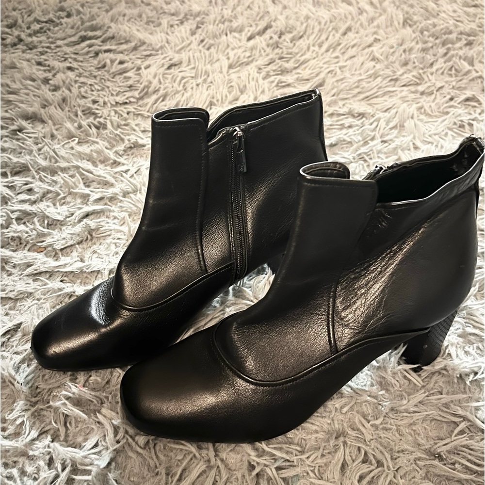Womens Black Boots Size 11M